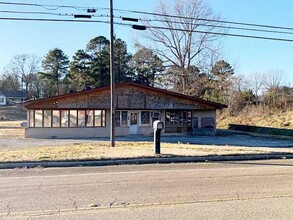 411 N Fourth St, Baldwyn, MS for sale Primary Photo- Image 1 of 1