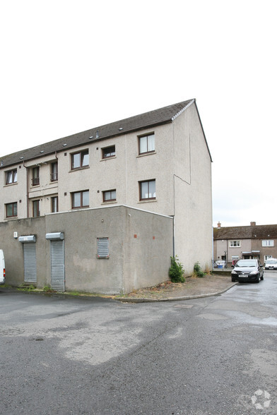 8-34 Duncan Crescent, Dunfermline for rent - Building Photo - Image 2 of 4