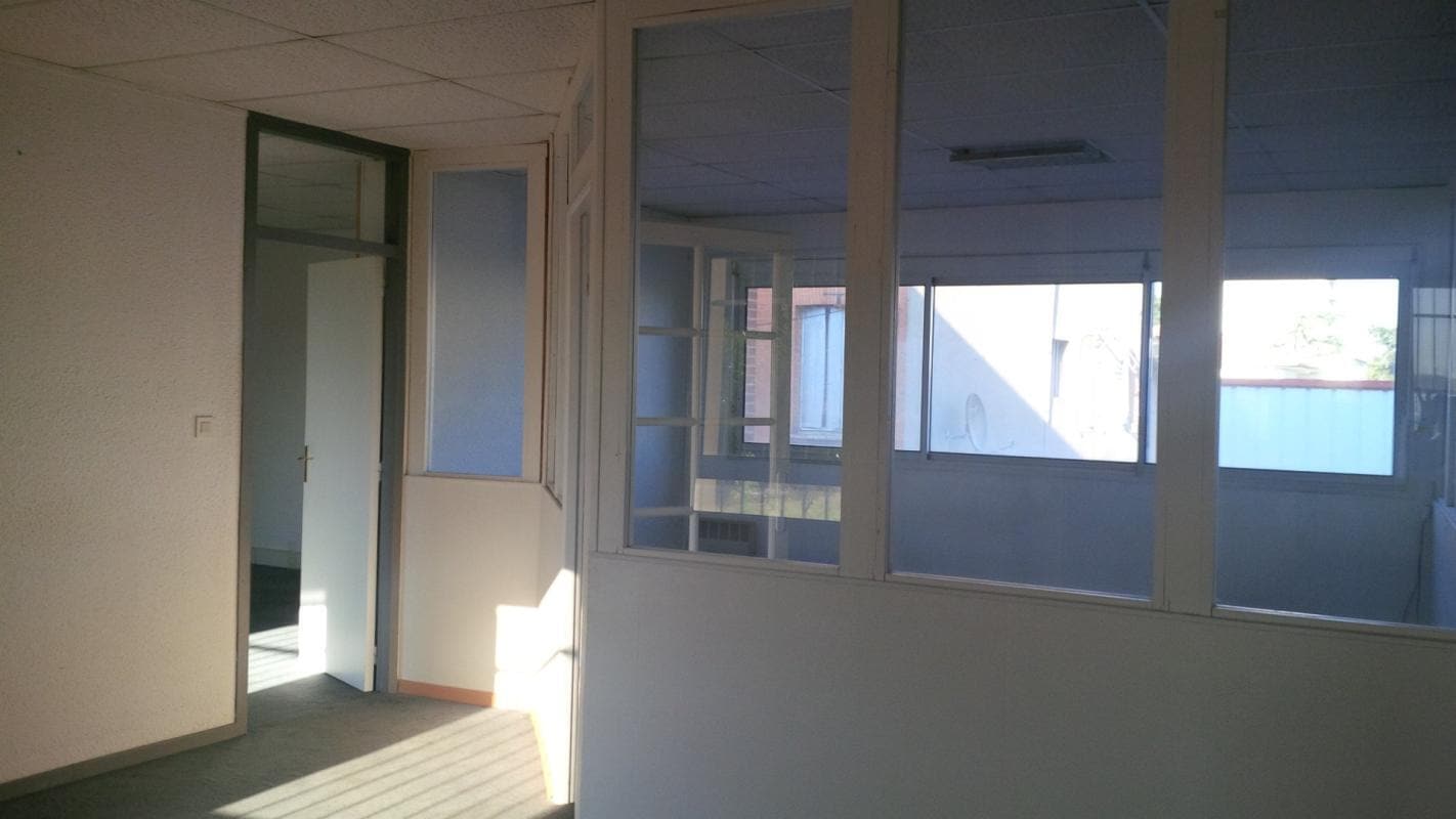 Office in Colomiers to rent Interior Photo- Image 1 of 5