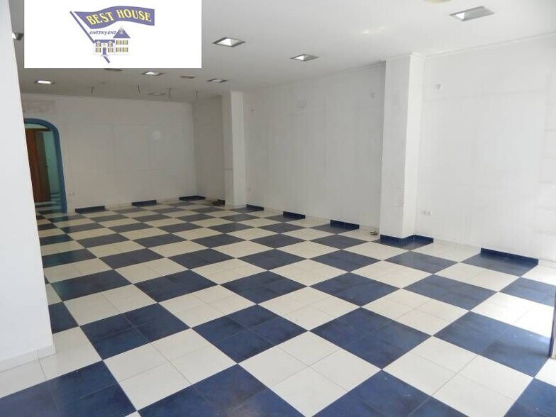 Retail in Ontinyent, Valencia to rent - Building Photo - Image 2 of 13