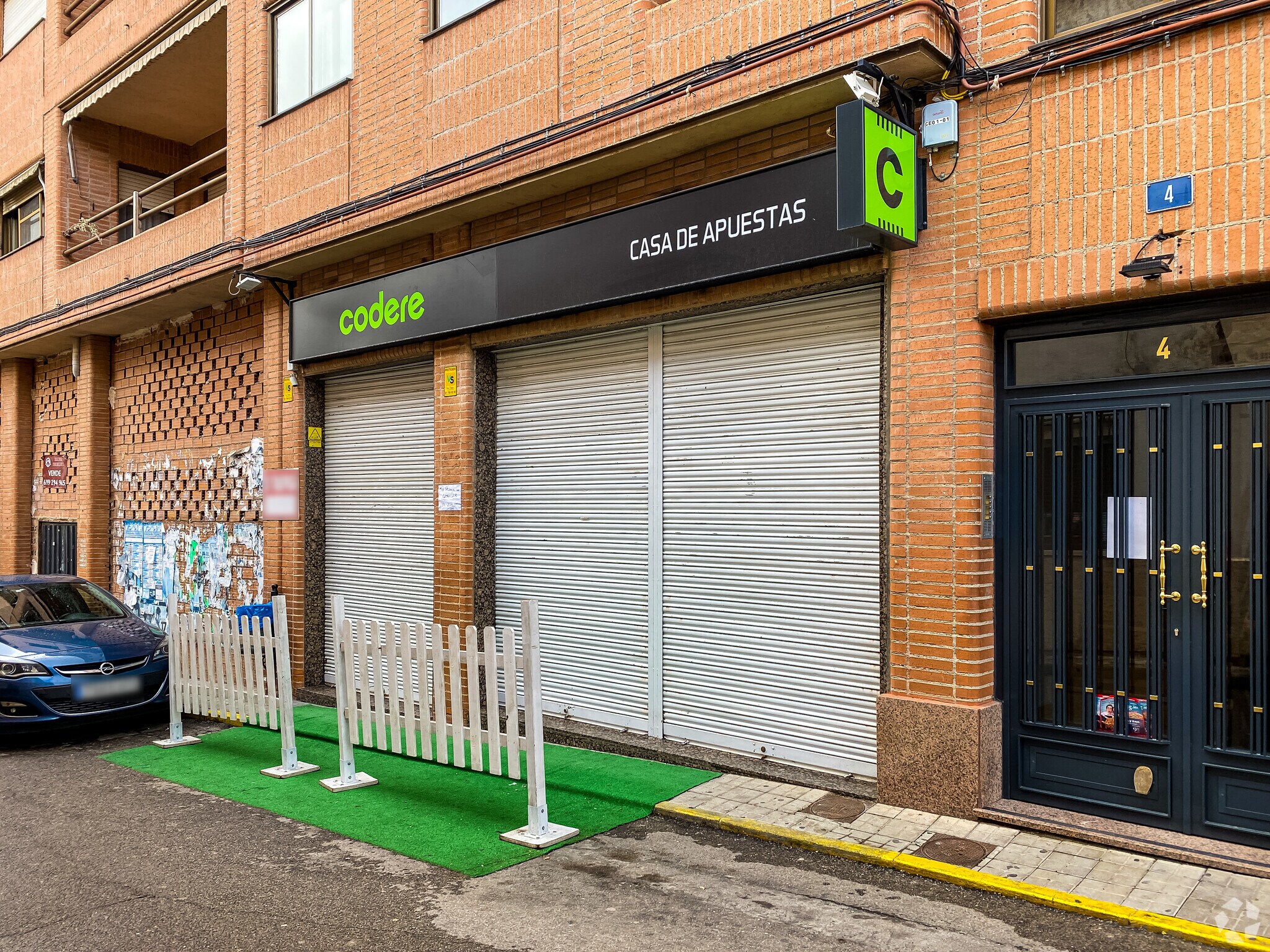 Retail in Campo Real, Madrid to rent Interior Photo- Image 1 of 1