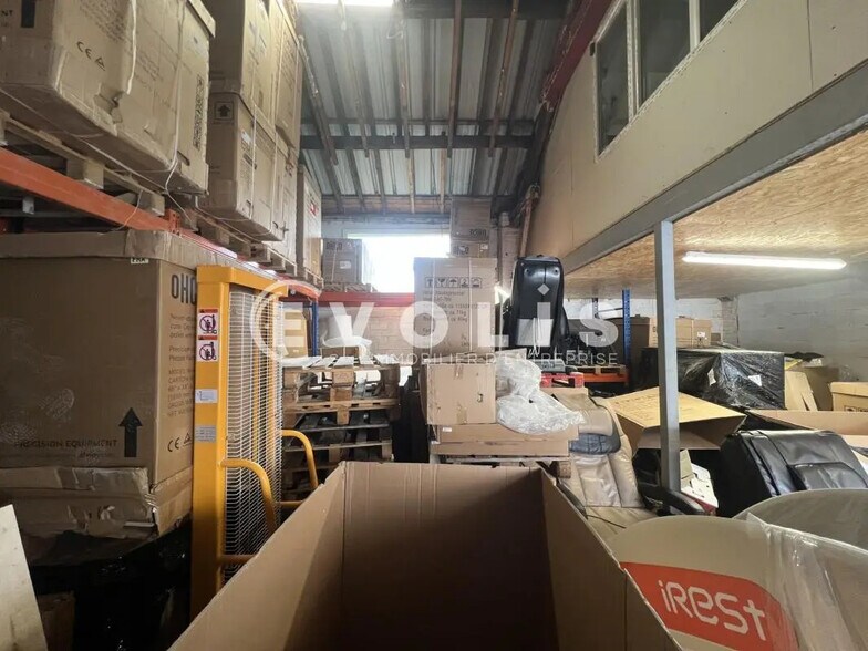 Light Industrial in Alfortville to rent - Interior Photo - Image 1 of 13