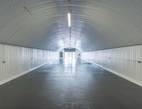 Miles St, London to rent Interior Photo- Image 2 of 2