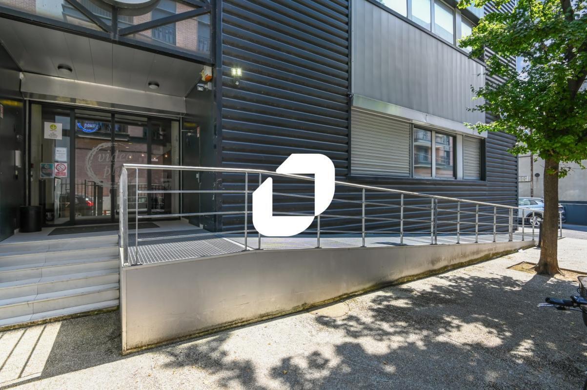 12 Villa Des Fleurs, Courbevoie to rent Building Photo- Image 1 of 13