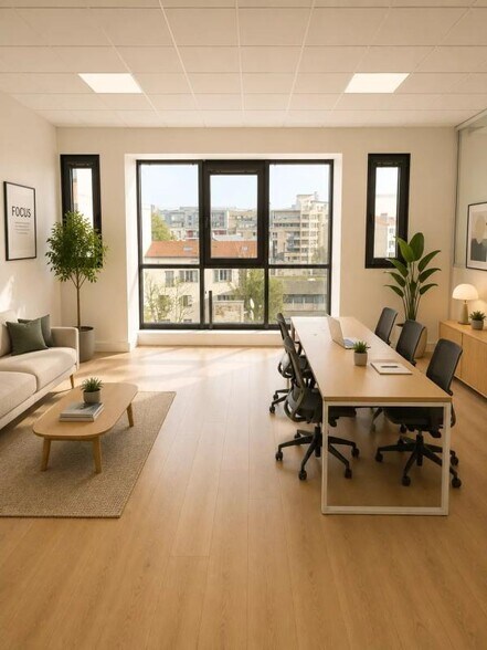 5 Rue Maurice Grandcoing, Ivry-sur-Seine for sale - Interior Photo - Image 2 of 5