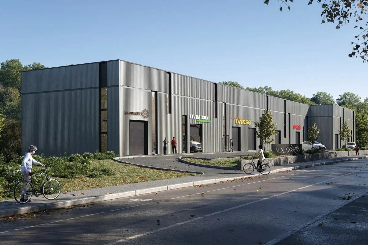 Retail in Voiron for sale Building Photo- Image 1 of 2