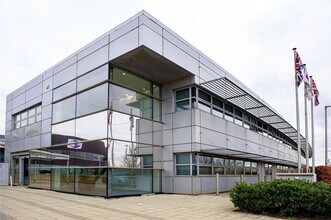 Marsh Way, Rainham to rent Building Photo- Image 1 of 3