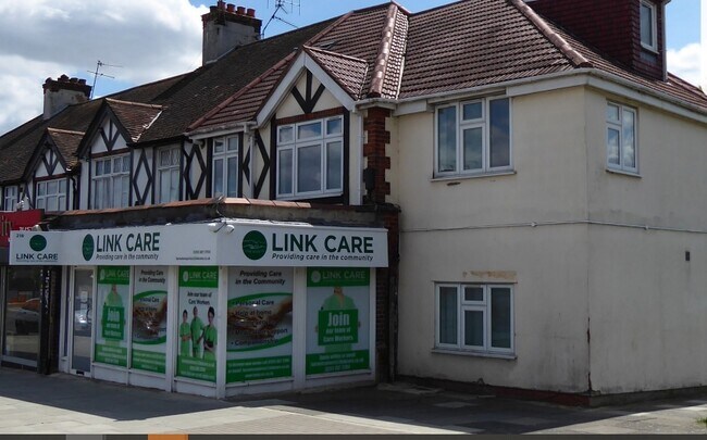More details for 218 Woodhouse Rd, London - Retail to Rent