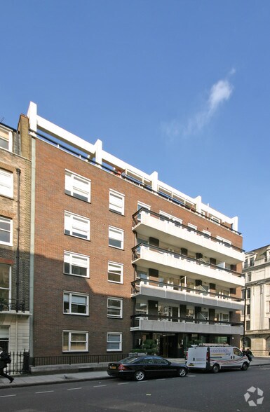 73-75 Hallam St, London to rent - Building Photo - Image 2 of 5