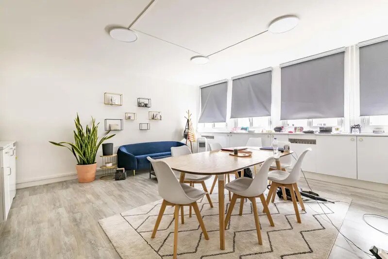 Office in Levallois-Perret to rent - Interior Photo - Image 3 of 5