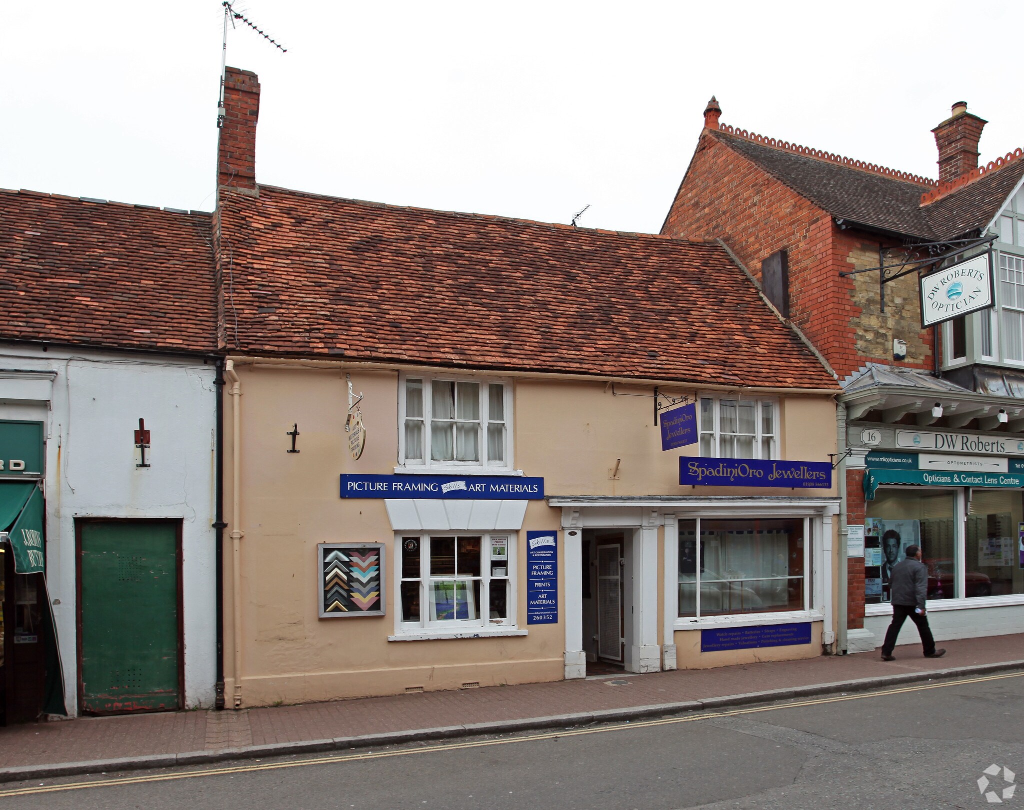 18 High St, Milton Keynes for sale Primary Photo- Image 1 of 1