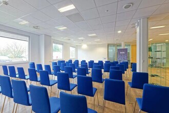 Office in Cergy to rent Building Photo- Image 2 of 7