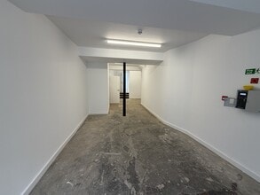 17 Bridge St, Northampton to rent Interior Photo- Image 1 of 1