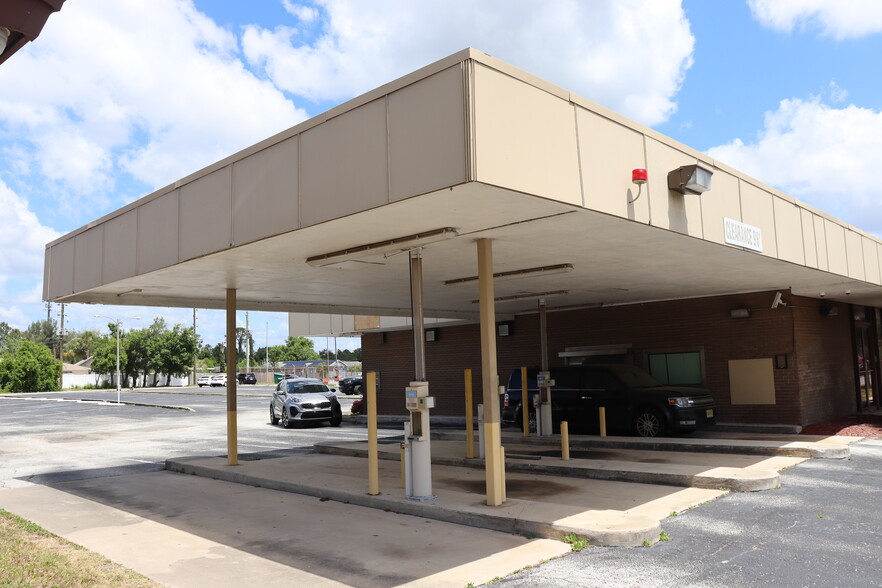 940 Deltona Blvd, Deltona, FL for rent - Building Photo - Image 1 of 5