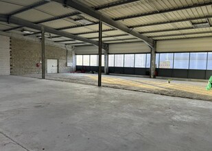 15 Avenue De La Foulée, Nanteuil-lès-Meaux to rent Interior Photo- Image 2 of 4