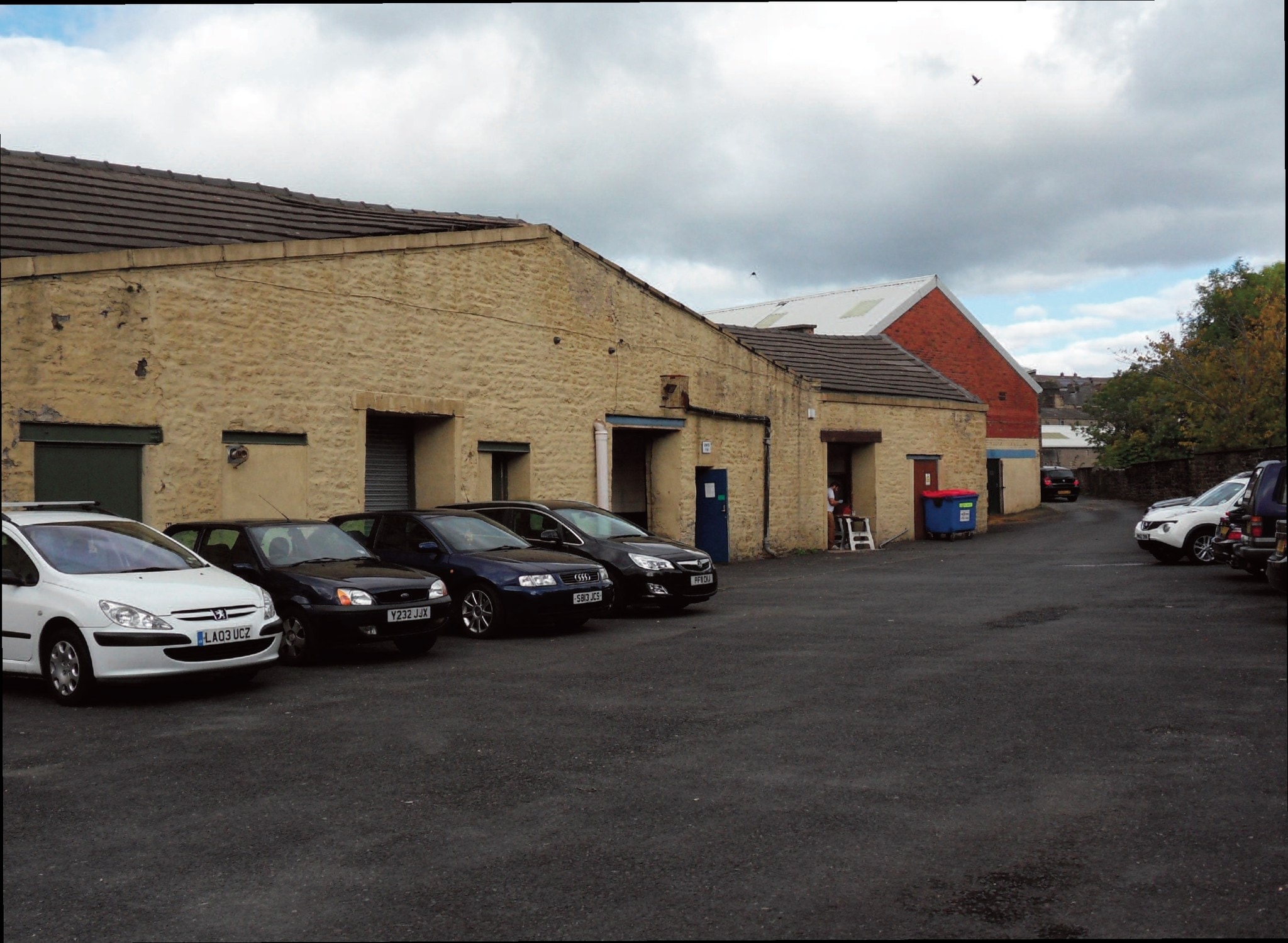 Greenfield Rd, Colne for rent Building Photo- Image 1 of 3