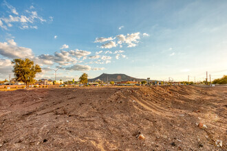 108 E Lake Mead Pky, Henderson, NV for sale Primary Photo- Image 1 of 1