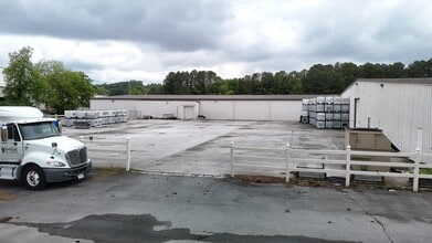 2915 20th St NE, Cleveland, TN to rent Building Photo- Image 2 of 3