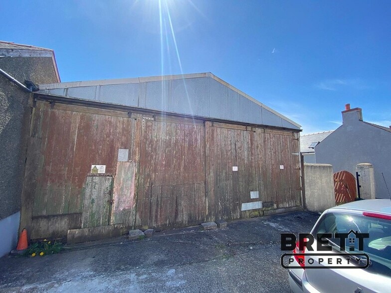 18 James St, Milford Haven for sale - Building Photo - Image 1 of 1