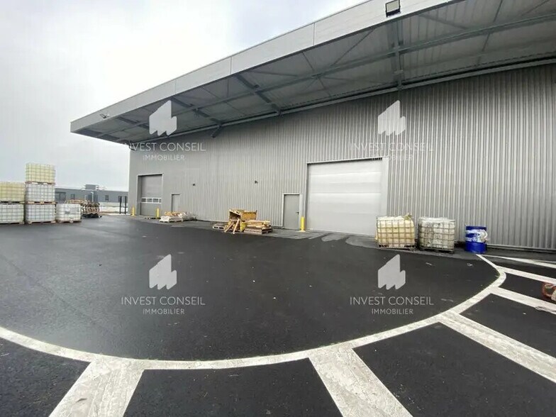 17 Avenue Roland Moreno, Frépillon to rent - Building Photo - Image 1 of 10