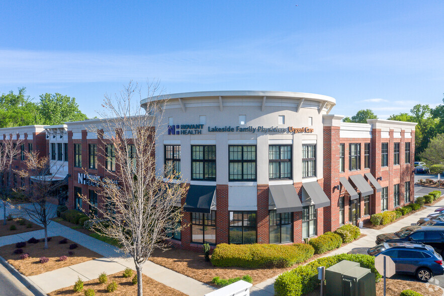 19475 Old Jetton Rd, Cornelius, NC for rent - Primary Photo - Image 1 of 5