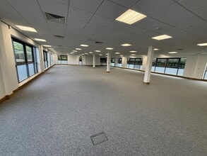 Cumnor Hl, Oxford to rent Interior Photo- Image 1 of 3
