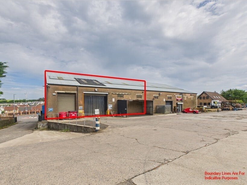 173-175 Airdrie Rd, Caldercruix to rent Building Photo- Image 1 of 4