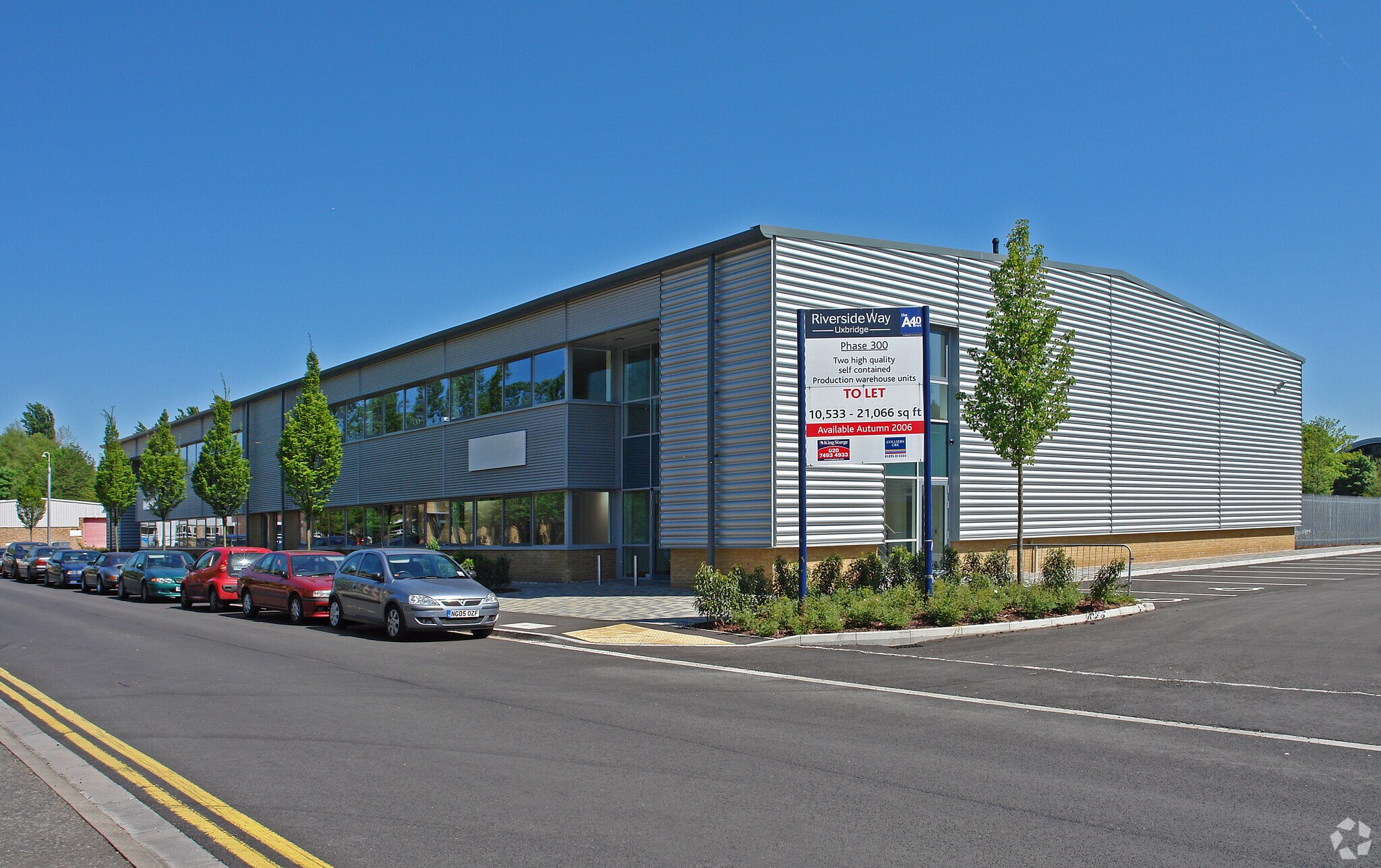 30-32 Riverside Way, Uxbridge for sale Primary Photo- Image 1 of 1