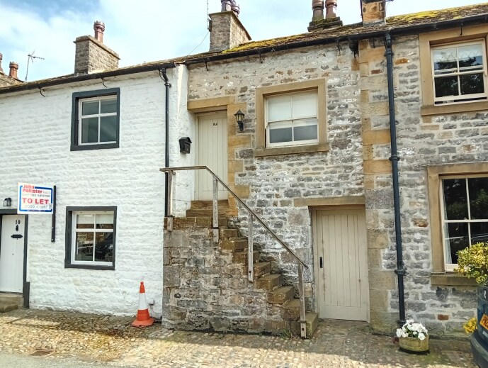 8A Main St, Clitheroe for sale Building Photo- Image 1 of 1