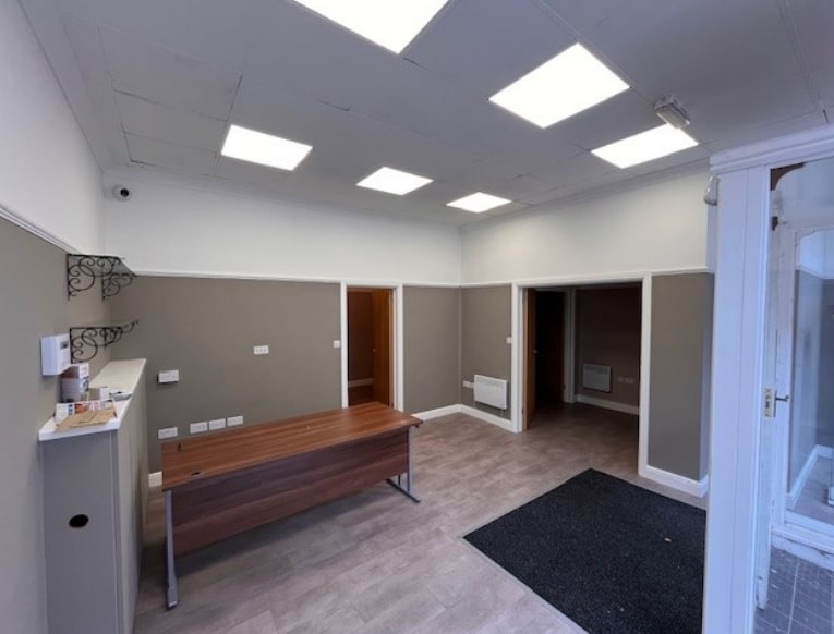 207 Station St, Burton On Trent to rent Interior Photo- Image 1 of 1