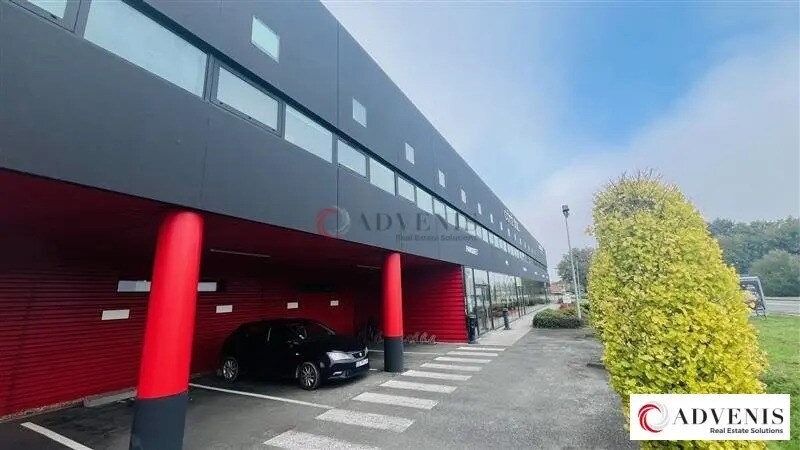 Office in Mérignac to rent - Building Photo - Image 2 of 11