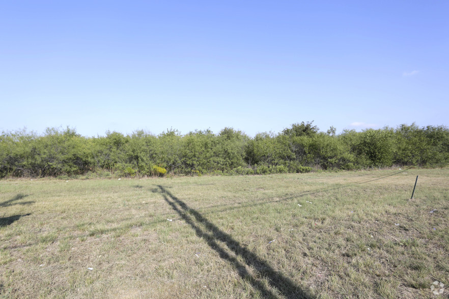 SE Green Oaks Blvd, Arlington, TX for sale - Primary Photo - Image 1 of 1