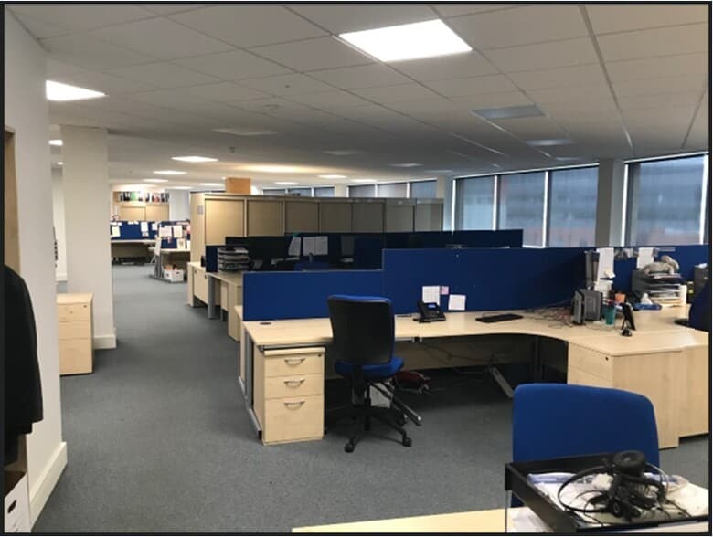 40-56 Victoria St, Bristol to rent - Building Photo - Image 2 of 3