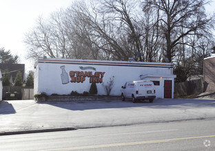 209 Baltimore Pike, Springfield, PA for sale Primary Photo- Image 1 of 1