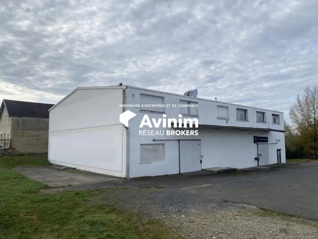 Vente Local d'activités 1 180 m² - Photo 1