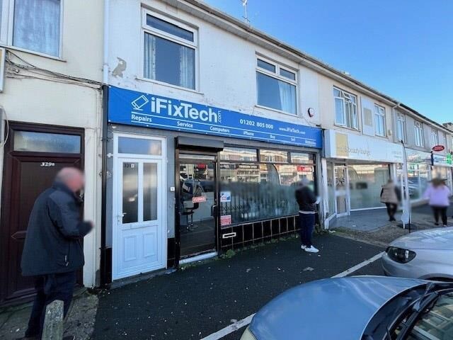 331 Wallisdown Rd, Poole for sale - Primary Photo - Image 1 of 1