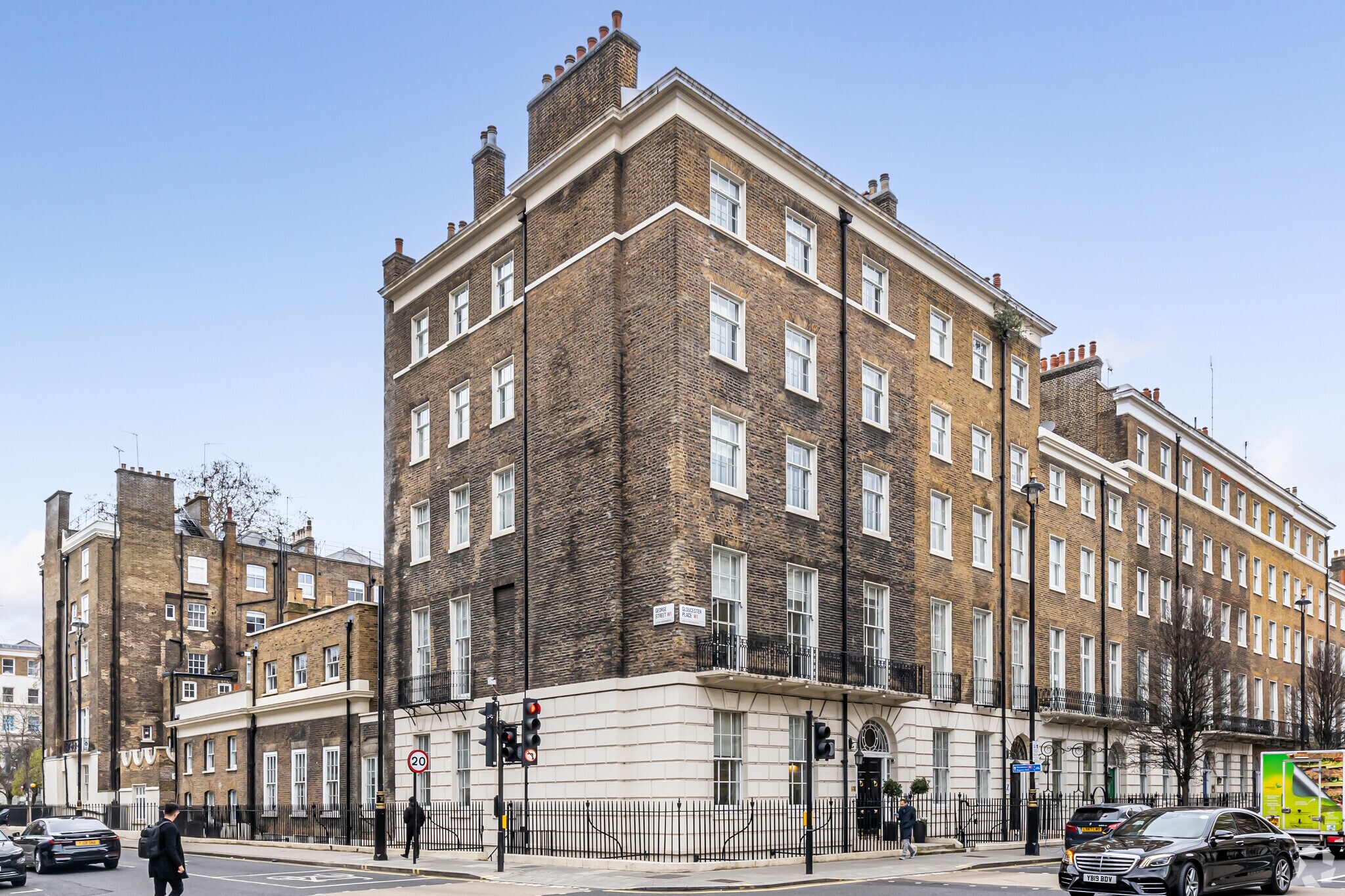 21 Gloucester Pl, London for sale Primary Photo- Image 1 of 1