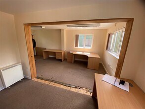 Middlemarsh, Sherborne to rent Interior Photo- Image 1 of 3