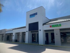 2300 SE Ocean Blvd, Stuart, FL for rent Building Photo- Image 1 of 4