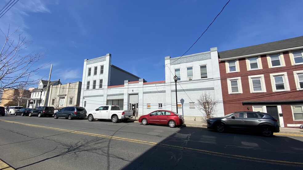 309 S Main St, Phillipsburg, NJ for rent - Building Photo - Image 2 of 23