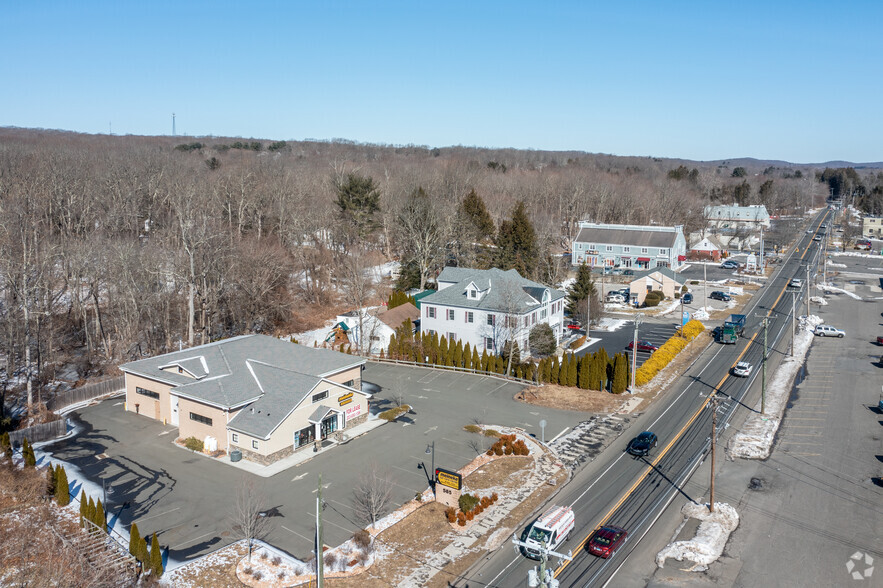 585 Main St, Monroe, CT for sale - Aerial - Image 1 of 1