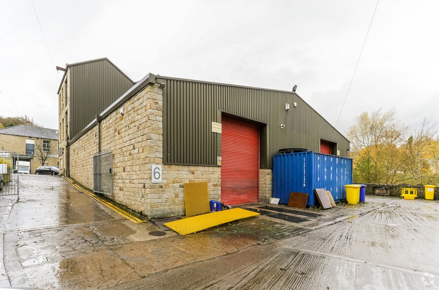 Saddleworth Rd, Elland for sale - Primary Photo - Image 1 of 1