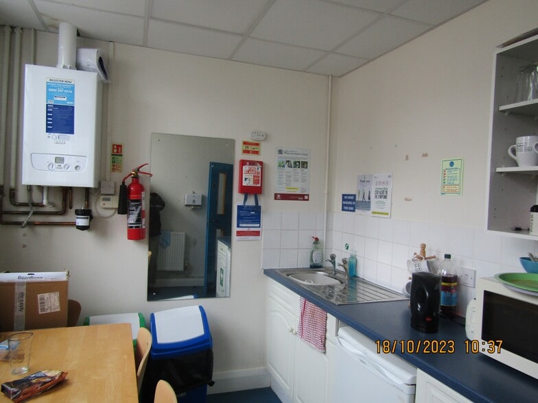 10 Market Hl, Sudbury to rent - Interior Photo - Image 2 of 4