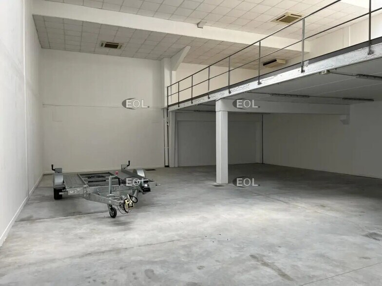 Light Industrial in Ennery to rent - Building Photo - Image 3 of 7