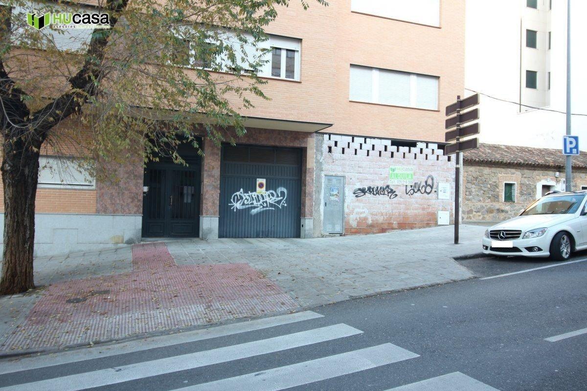 Retail in Toledo, Toledo to rent Interior Photo- Image 1 of 6