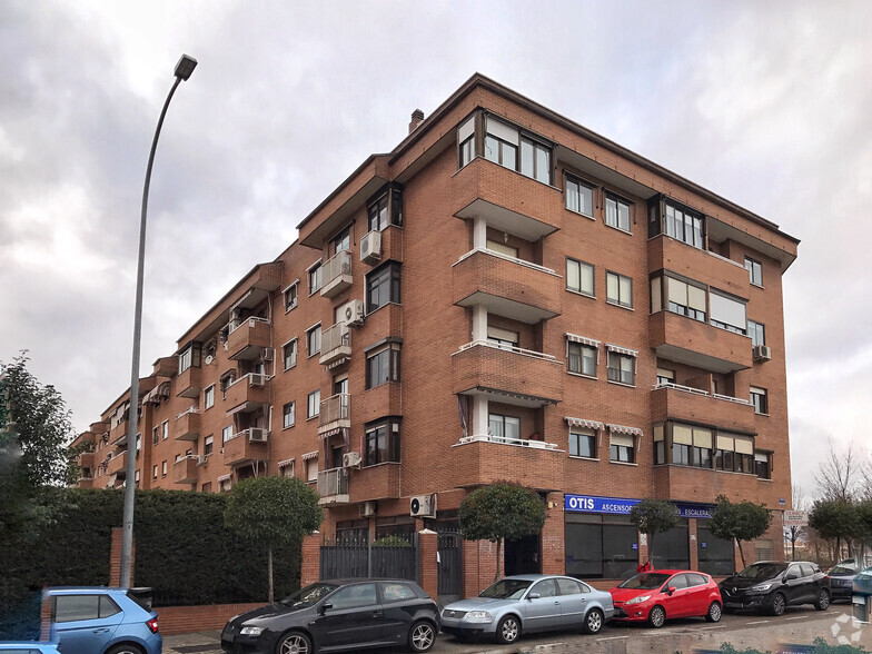 Calle Argentina, 13, Leganés, Madrid for sale - Building Photo - Image 2 of 2