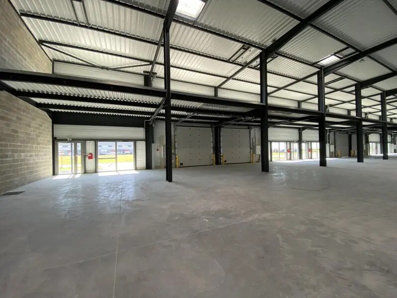 Light Industrial in Aulnay-sous-Bois to rent Building Photo- Image 1 of 13