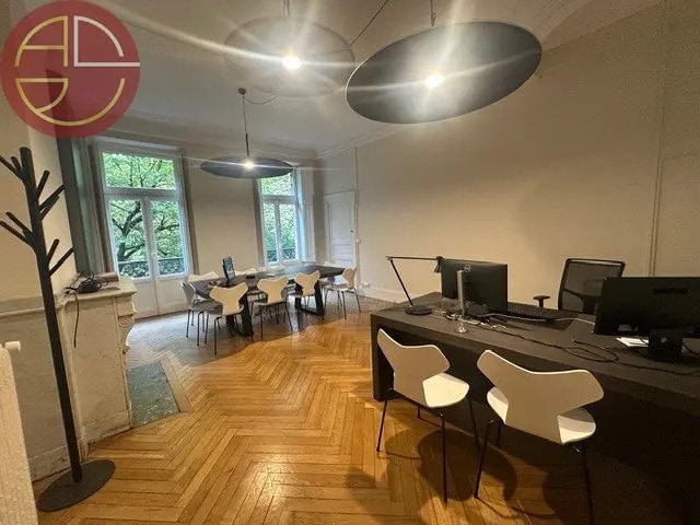 Office in Toulouse to rent - Building Photo - Image 3 of 7