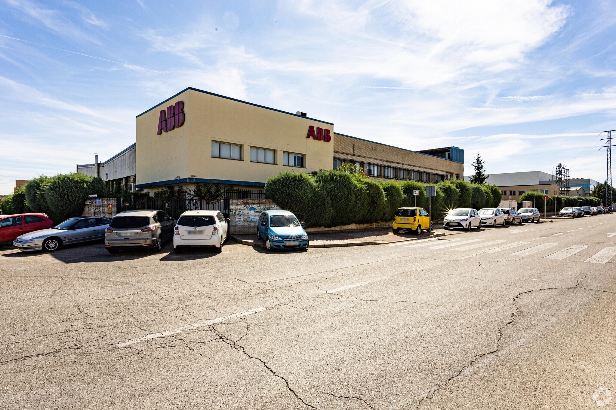 Industrial in Móstoles, Madrid for sale Primary Photo- Image 1 of 3
