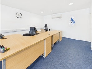 2 Perimeter Rd, Elgin to rent Interior Photo- Image 1 of 6